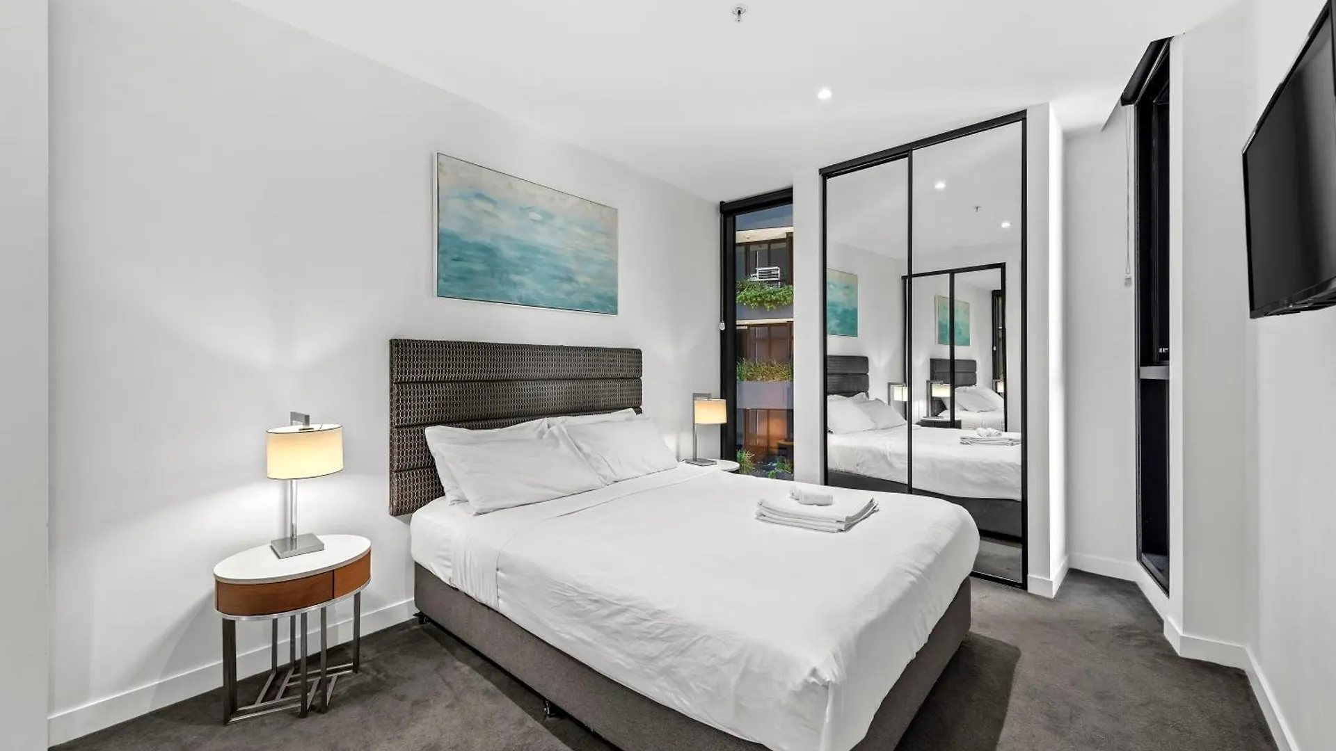 Ferienwohnung Stylish 2Br With Huge Gym, Infinity Pool And Parking Brisbane Apartment
