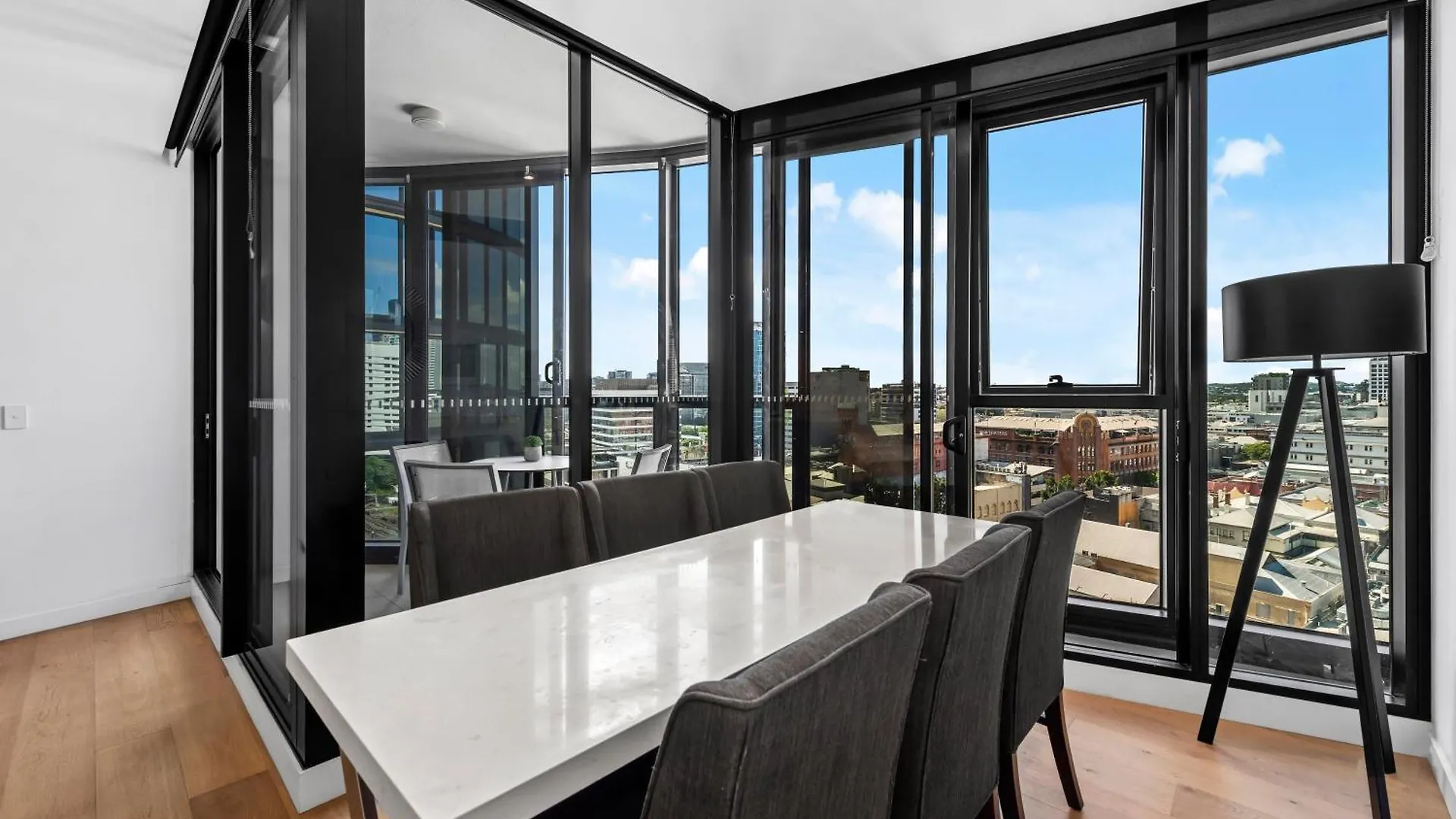 شقة Stylish 2Br With Huge Gym, Infinity Pool And Parking بريزبين